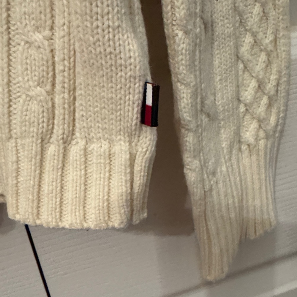 Tommy Hilfiger Women's Ivory Cable Knit Cardigan - Picture 3 of 3